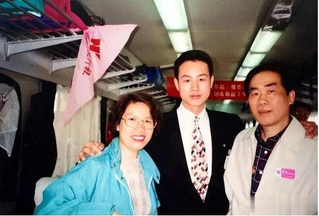 张颂文|一年被300个剧组拒绝，被导演称为侏儒，张颂文的演员路太苦了