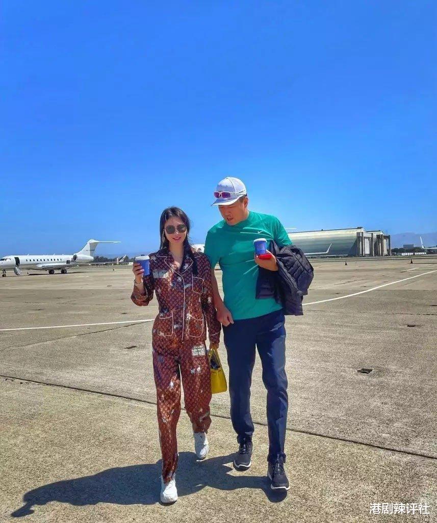 孟瑶|39岁晶女郎离婚3年移居美国做未婚妈妈,高调自爆第二春秘密生子