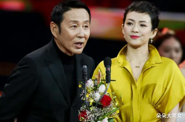 陈道明|67岁陈道明近照曝光，满头白发面部浮肿，眉毛掉得所剩无几