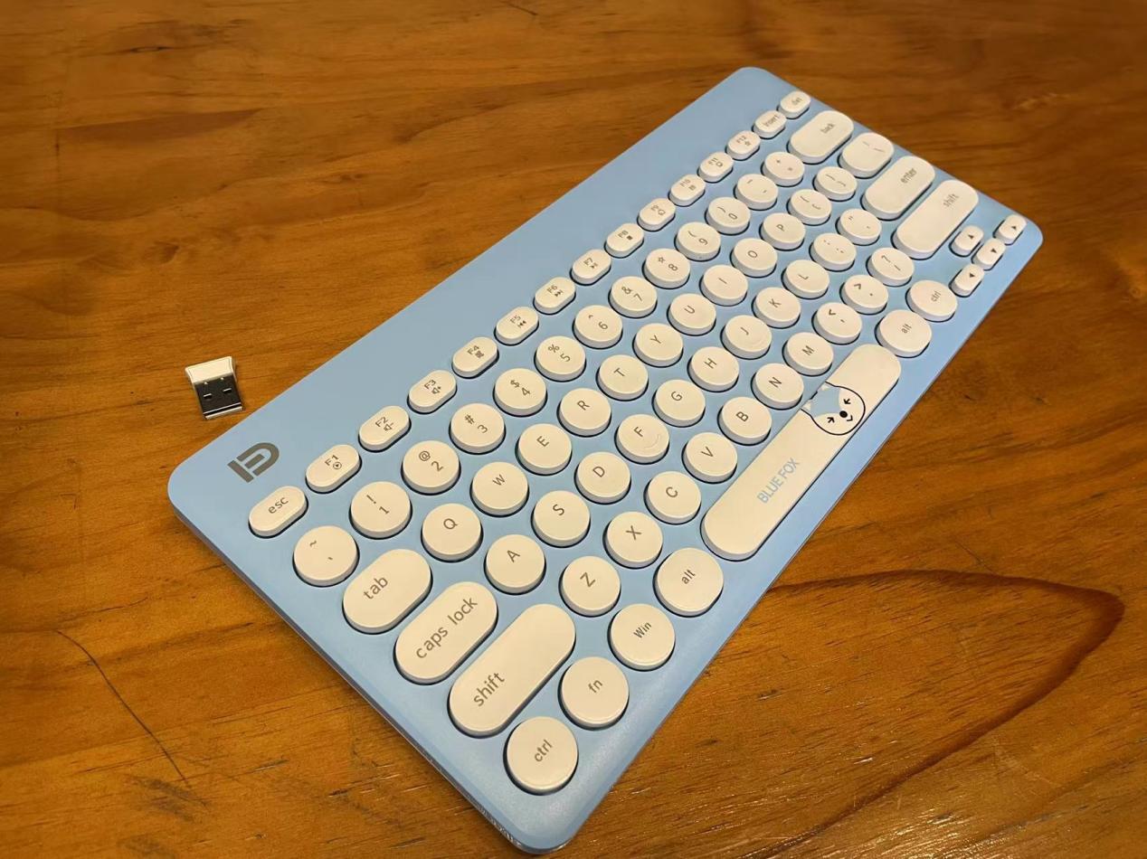 苹果|三模机械键盘到底有多香？御斧来告诉你，轻松应对多场景