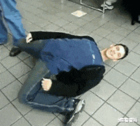 律师|姑娘！你收敛点，这是相亲，不能暴露你的职业呀！