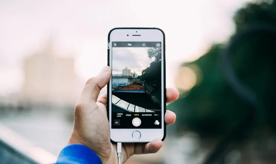 翡翠手镯|富婆们的特殊偏好：为啥都对这件东西情有独钟？