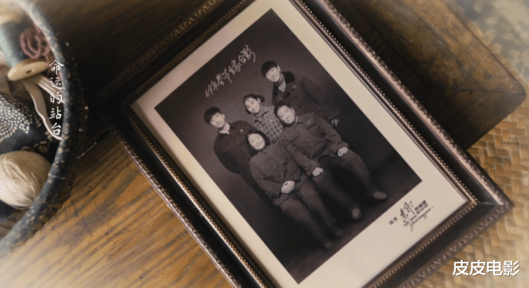 唐国强|雷佳音不下跪,唐国强吃茶叶,谭卓刷牙,细扒这些演员表演,真牛