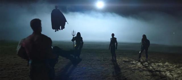 闪电侠|全剧播完从8.4分飙到9.4分，DC终于又成就一部生猛新作