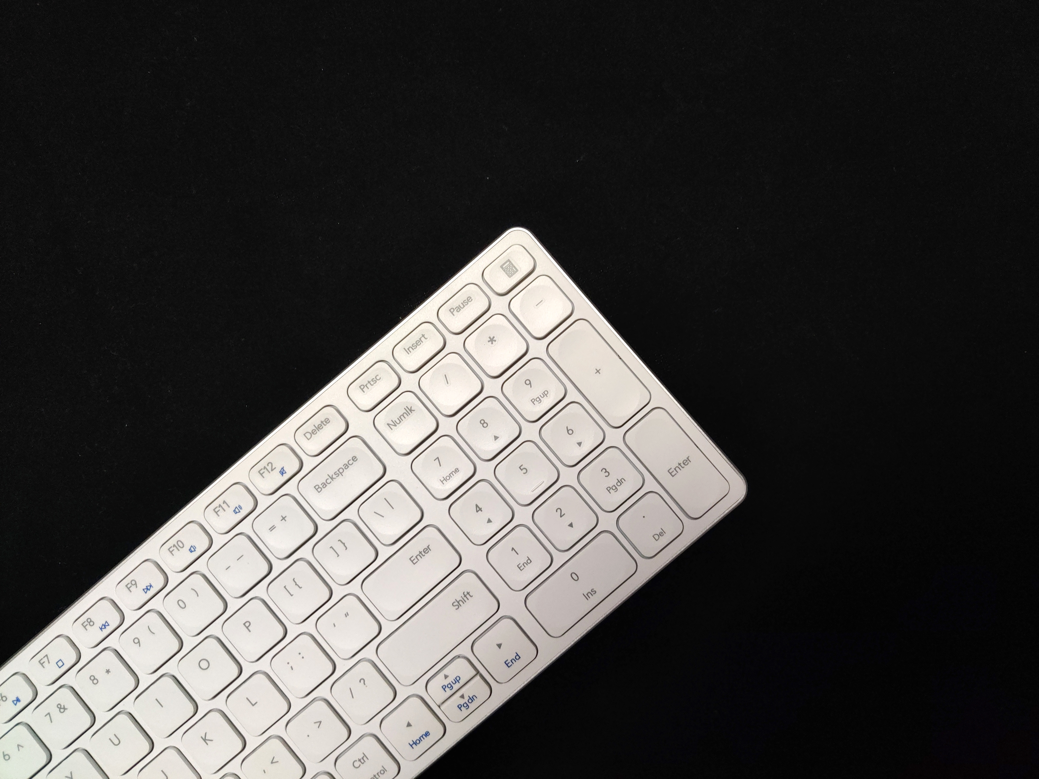 键盘|始于颜值、陷于手感、终于功能——雷柏E9350G刀锋键盘使用体验
