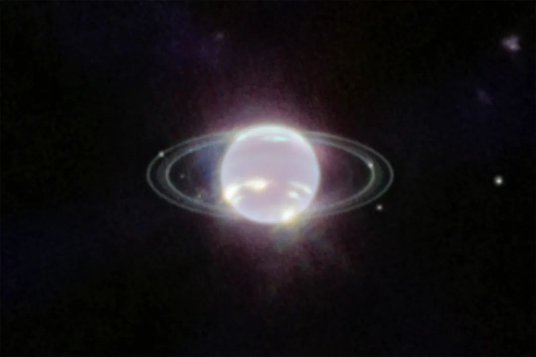 詹姆斯·韦伯望远镜拍摄到海王星环和卫星的惊人图像