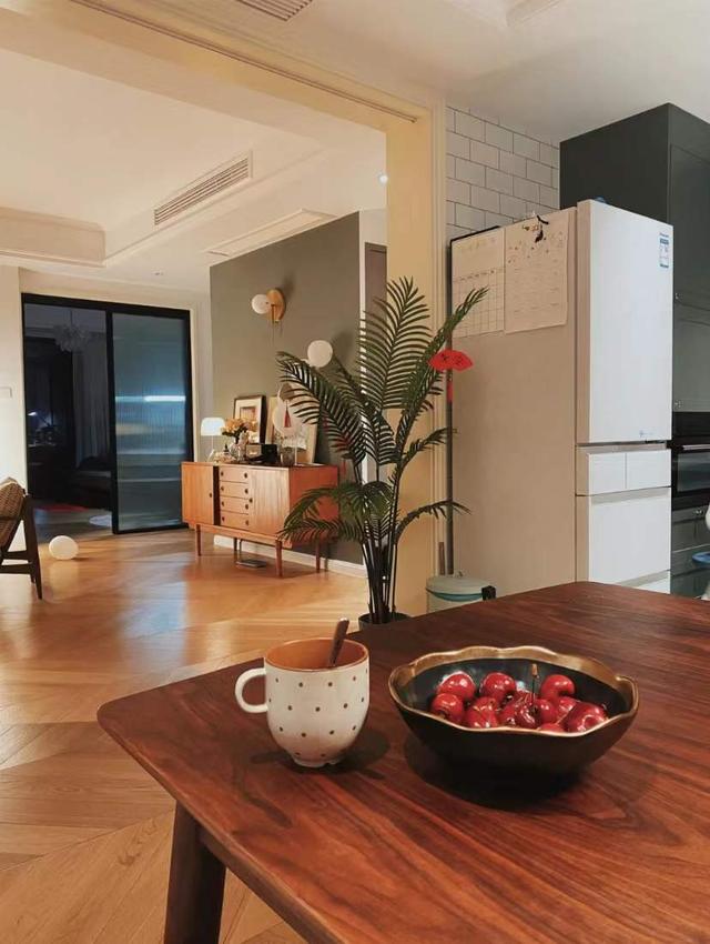 十八线小城镇发现一户人家的装修,因太会布置而走红,引万人关注