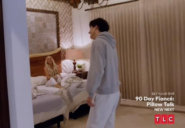 辣妈|美国最毁三观真人秀！8个单身辣妈上恋综，约会对象是对方儿子？