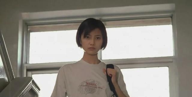 高圆圆|别看42岁了，高圆圆拍大片成熟优雅，产后复出的她能否重回巅峰？