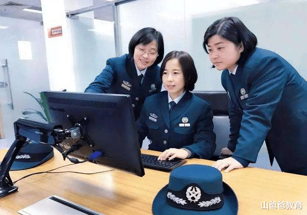 文职|高薪铁饭碗也“用工荒”？军队文职招聘遇冷，原因引来众人吐槽