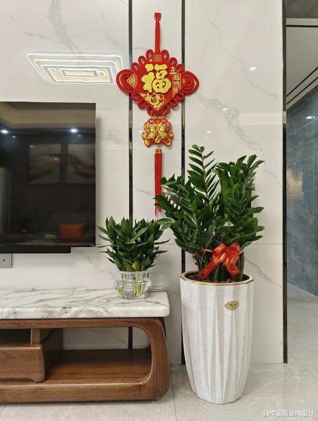 135平现代简约风格，全屋稳重大气，一家六口生活在一起很幸福！