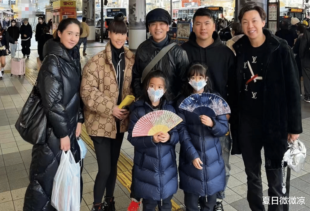 陈晓东|陈晓东一家人去日本旅游,共享天伦之乐,还偶遇“天下第一关”