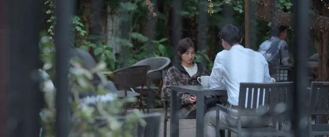 张子枫|“国民妹妹”张子枫演技拉胯，劝退了大批观众，连雷佳音都救不了？