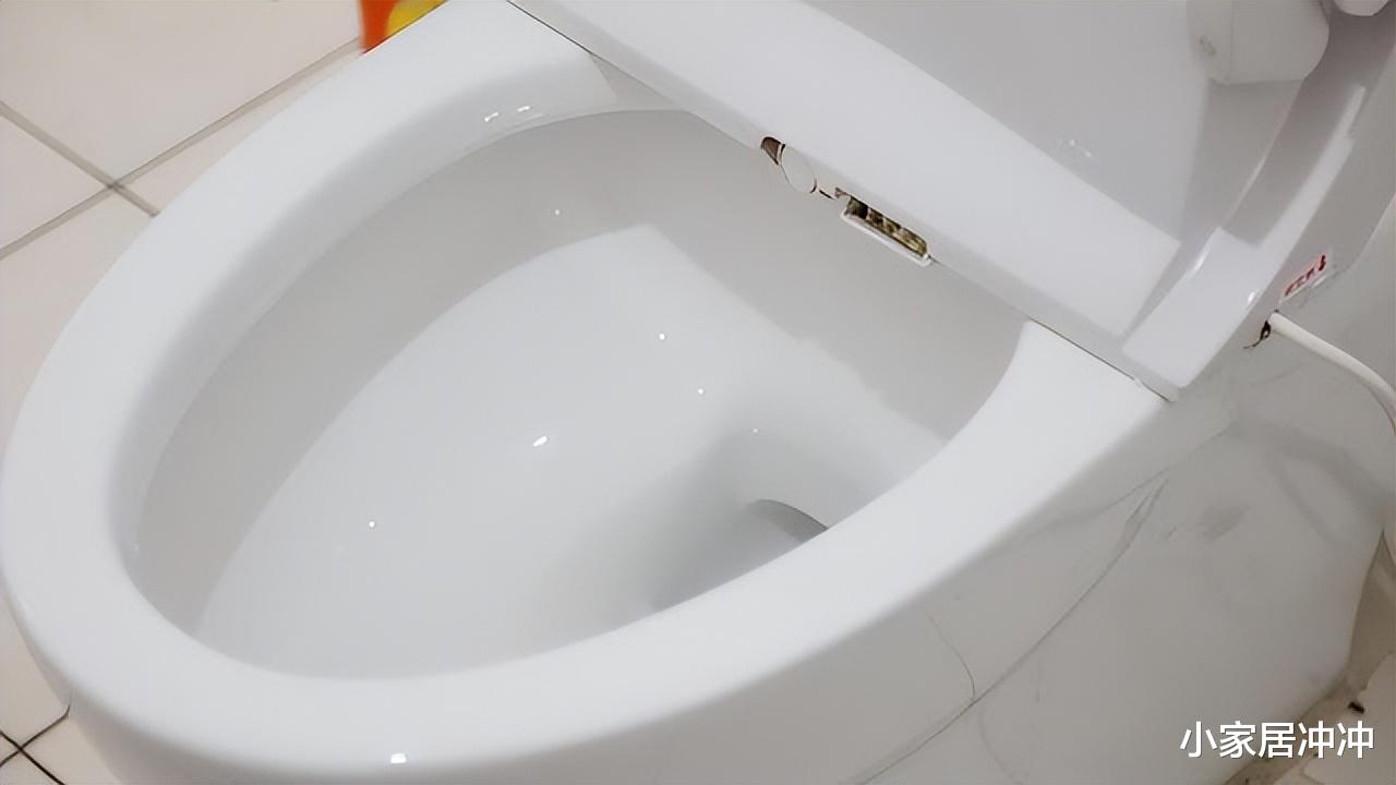 判断一个女人是否“精致”,看看这4个地方就知道,不妨自查一下