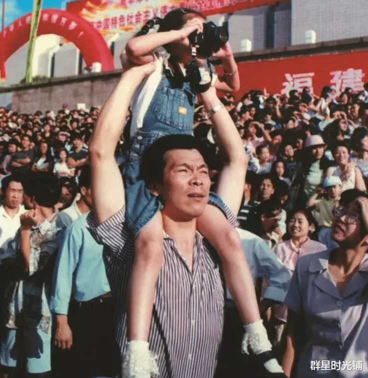 王芳|主持人王芳：嫁给大15岁教授，独自产检生女，她如今还好吗？