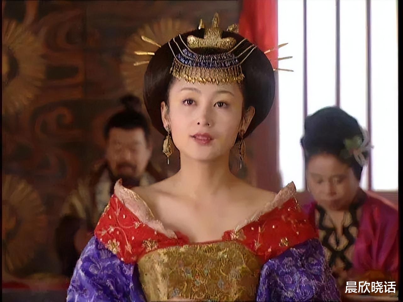 娱乐圈|母亲都是高颜值,孩子却各有丑法,“大陆第一美女”基因也救不了