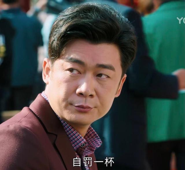 姐姐|《幸福到万家》:何幸运至少有两次获救的机会,可惜都败给了恶俗