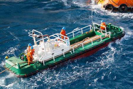 船员|为什么现在很少有人去做海员了?