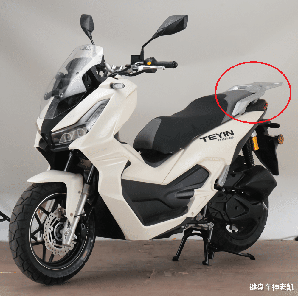撞脸完NMAX又致敬PCX,天鹰再推新款150水冷踏板,售价或一万出头