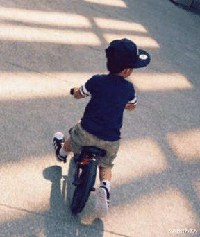 薛佳凝|薛佳凝“硅胶脸”演高中生，陈好发福变大妈，《粉红女郎》也老了