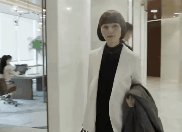 杨幂|满脸疲惫的杨幂，这次不灵了？