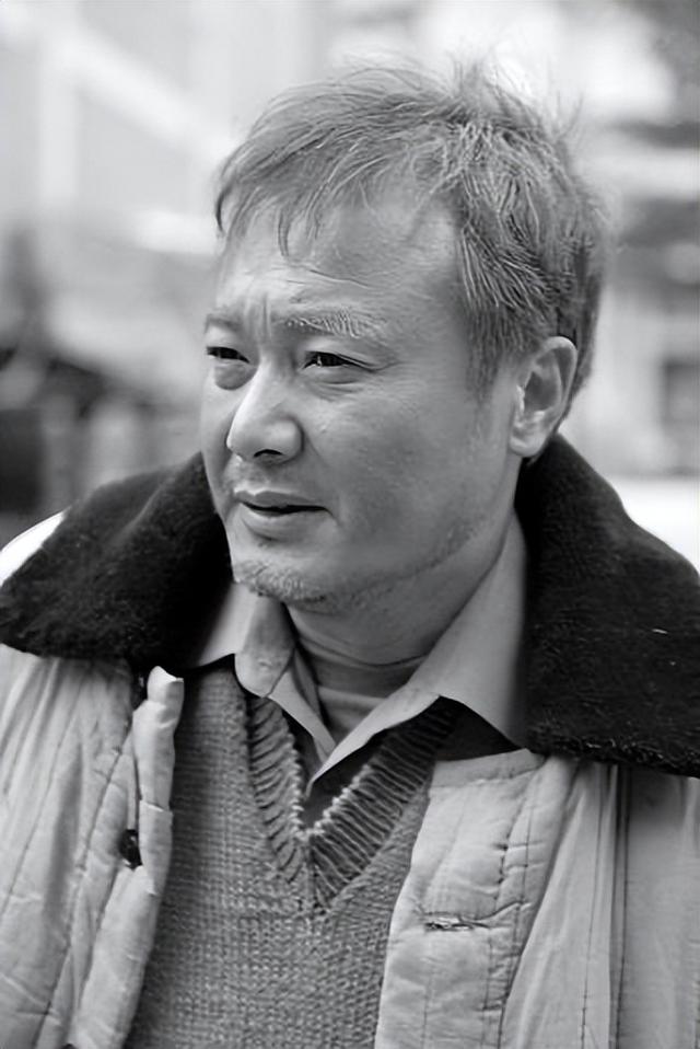 孙松|演员孙松:36岁结婚,婚后23年无儿无女,成母亲韩颖最大的遗憾