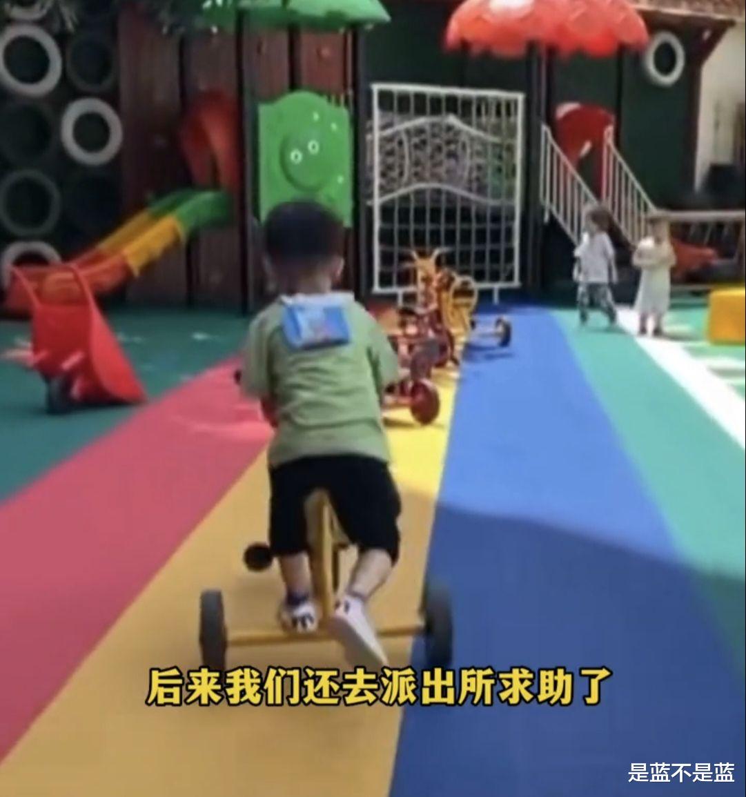 男子被老婆戴帽5年,丢弃幼儿遭网暴,网友:叫了5年爸爸,心好狠