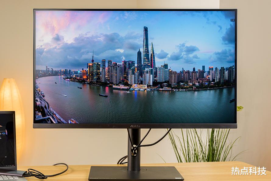 显示器|华硕创艺32专业显示器PA32UCR评测：MiniLED面板 为创作而生