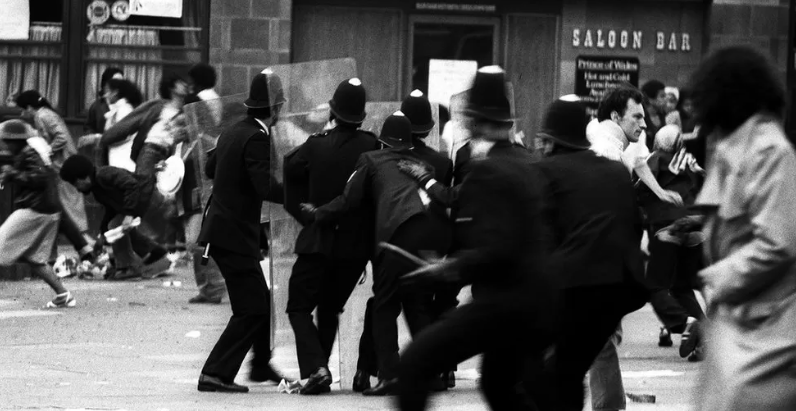 车保罗|鬼城：“玛格丽特·撒切尔希望的那首歌从未发行过”