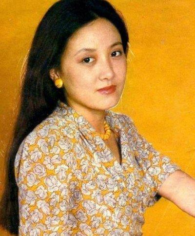 邓婕|2007年，邓婕掌掴袁立：再狐媚被我知道，就立马给我从剧组消失