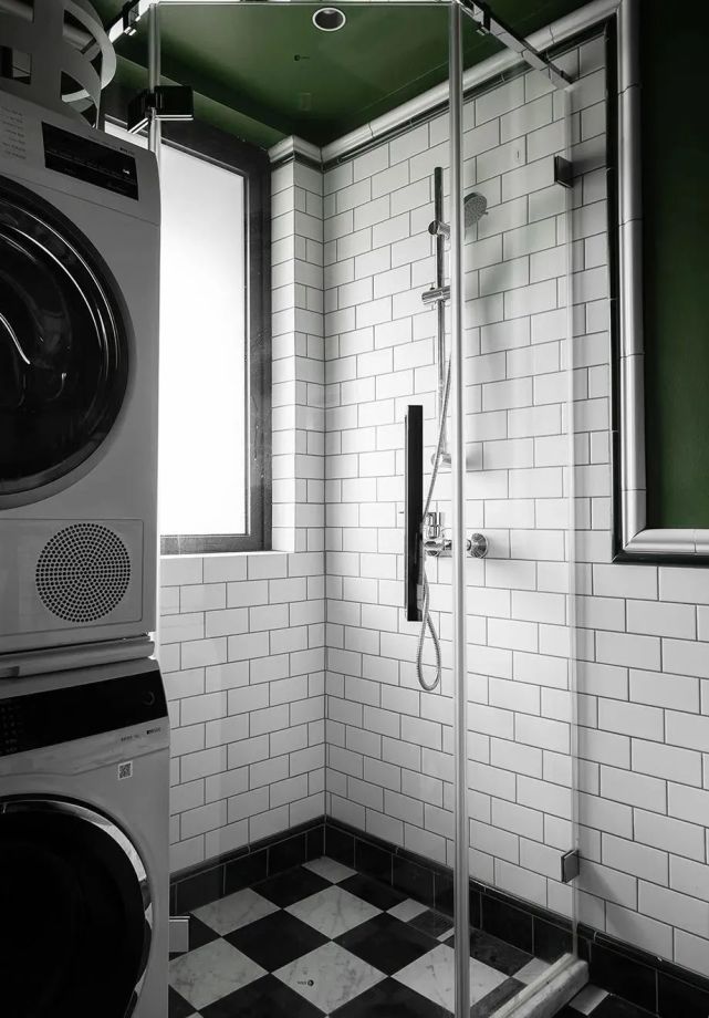 坚持摒弃客厅,不买沙发茶几!这对夫妻的家,成了装修界的教科书