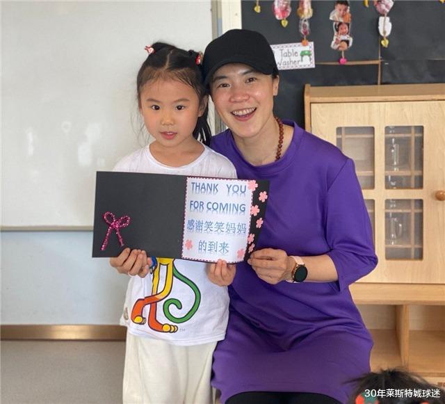 王楠|王楠家又大又豪华！女儿上学过客厅走半天，司机开百万商务车送她