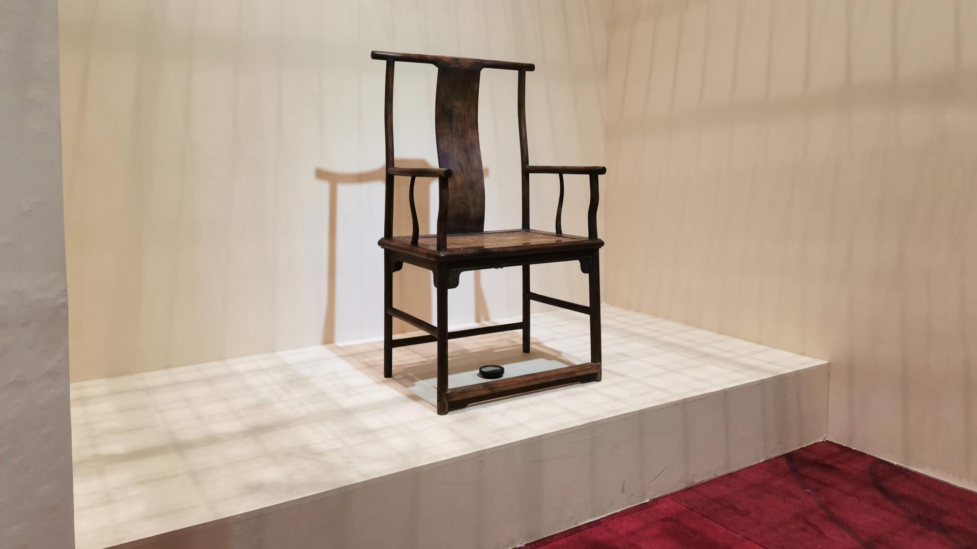 |估价两百万，清黄花梨四出头单椅未成交