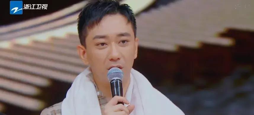 王自健|王自健自曝删除张国立微信:黑狗总是咬着我不放