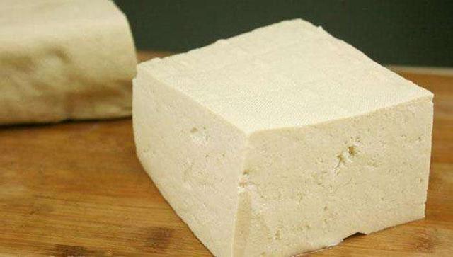 更年期|女性40岁后想要保持年轻,多吃3种天然雌性激素,现在开始还不晚