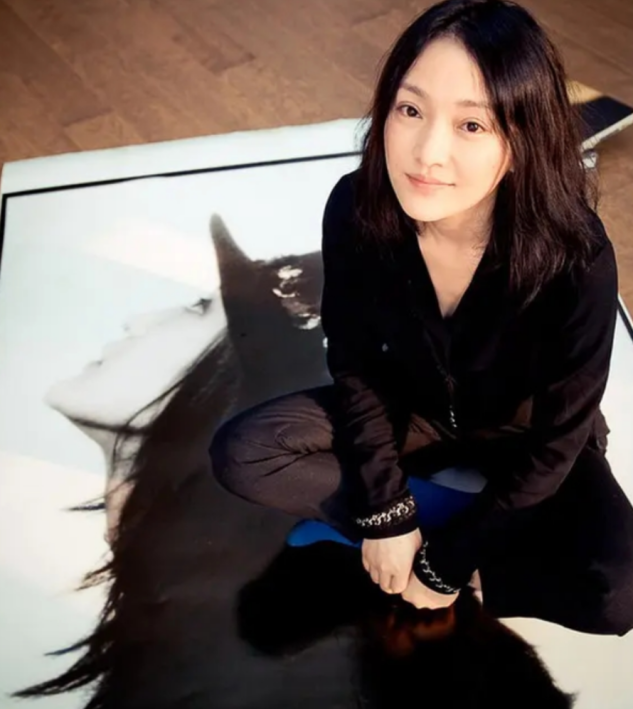 周迅|不可一世的周迅，错失李亚鹏王烁情定高圣远，人称“戏疯子”