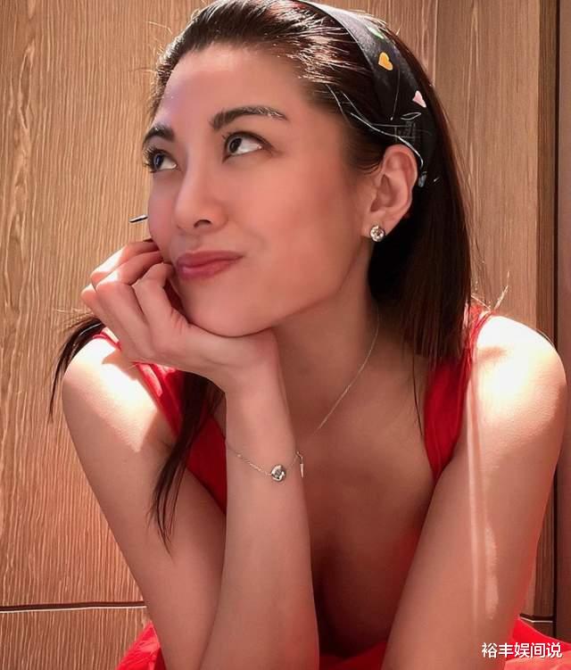 廖碧儿|43岁廖碧儿半年净赚百万，分手后专注事业，人美心善帮同业找生意