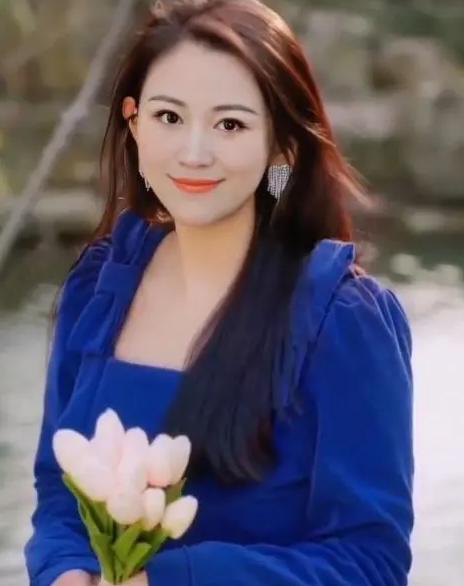 陈萌|陈萌自曝在朱家很卑微，时刻迁就大衣哥父子脾气，暗示其适可而止