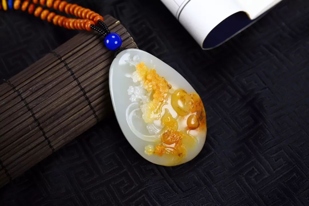 |瑕疵,买和田玉时“还价”的筹码?