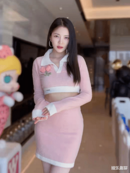 杜淳|杜淳妻子晒美照惹群嘲，霸气回怼引热议，这样的回答太精彩了