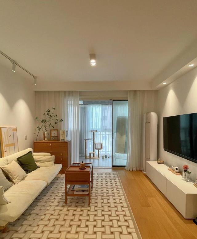 看了她68小家才明白，普通人家的装修，越简单越温馨，超羡慕