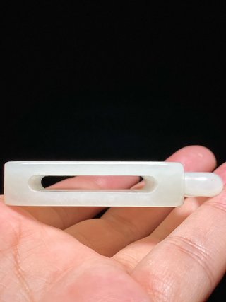 交易|清乾隆 和田玉籽料 白玉 骏马麒麟 诗文 提携 挂件 子冈款