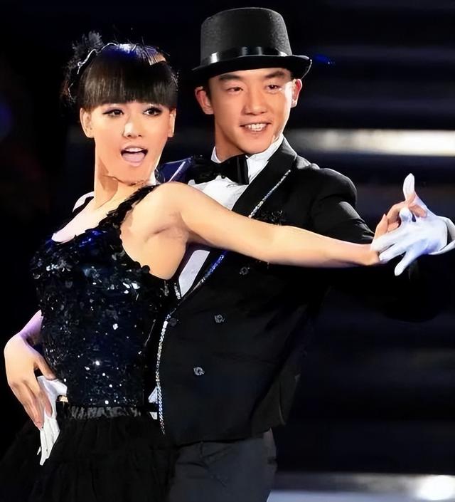 苏醒|暴打“托奶李天王”的耿直歌手，为何能凭借一档综艺再度走红？