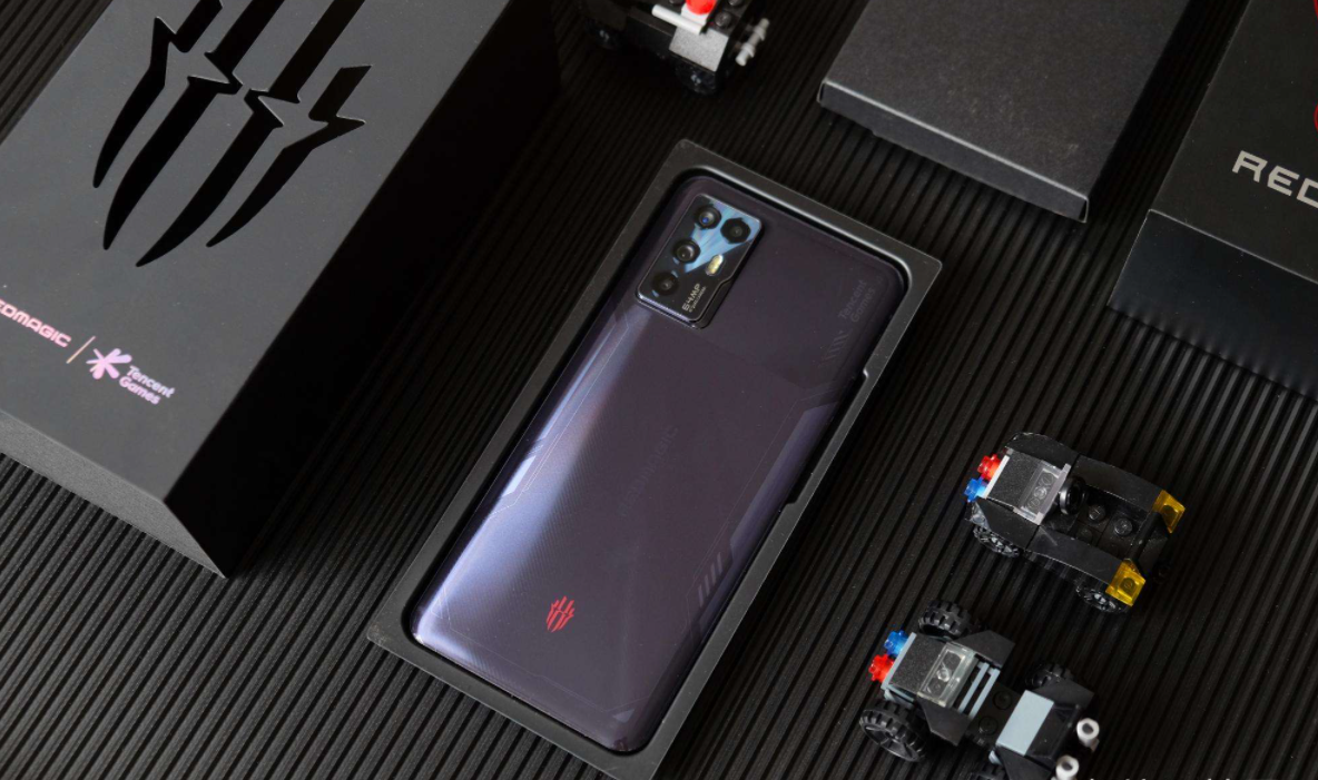 游戏手机|游戏手机中的另类，12GB+256GB+6400万像素，顶配仅售2899元