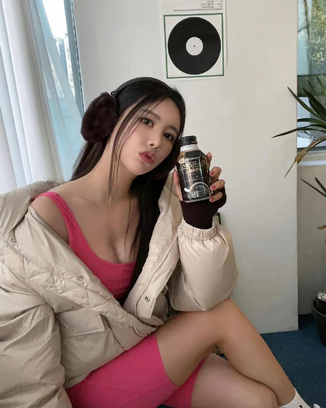 李居丽|韩国tara成员李居丽，35岁的她代表着过气女偶像的真实生活