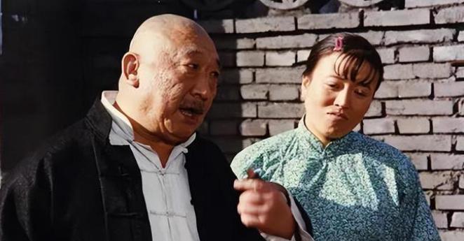 丁嘉丽|丁嘉丽近照曝光!头发花白脸有皱纹,曾自曝婚内出轨,堕胎四次