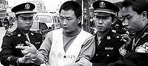 |因饰演暴徒被老乡唾弃，搭档“小舅子”一夜出圈，这个组合有点狠