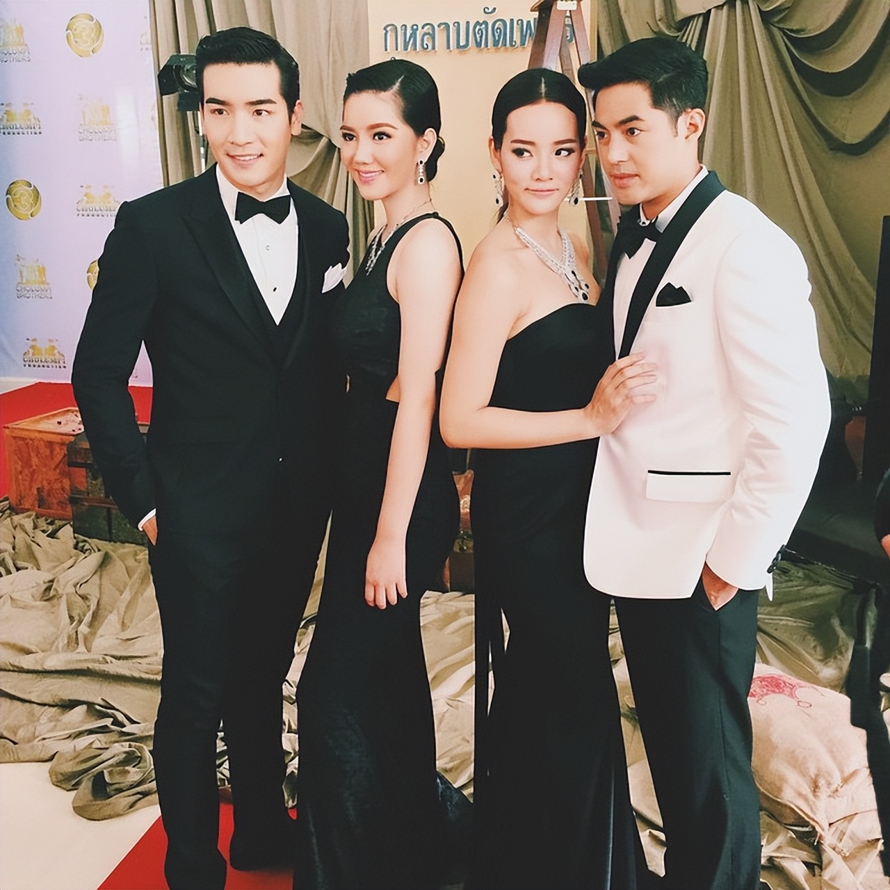 白玫瑰|连评分都没有的泰剧,不看太可惜,男女主颜值一流,智商双双在线