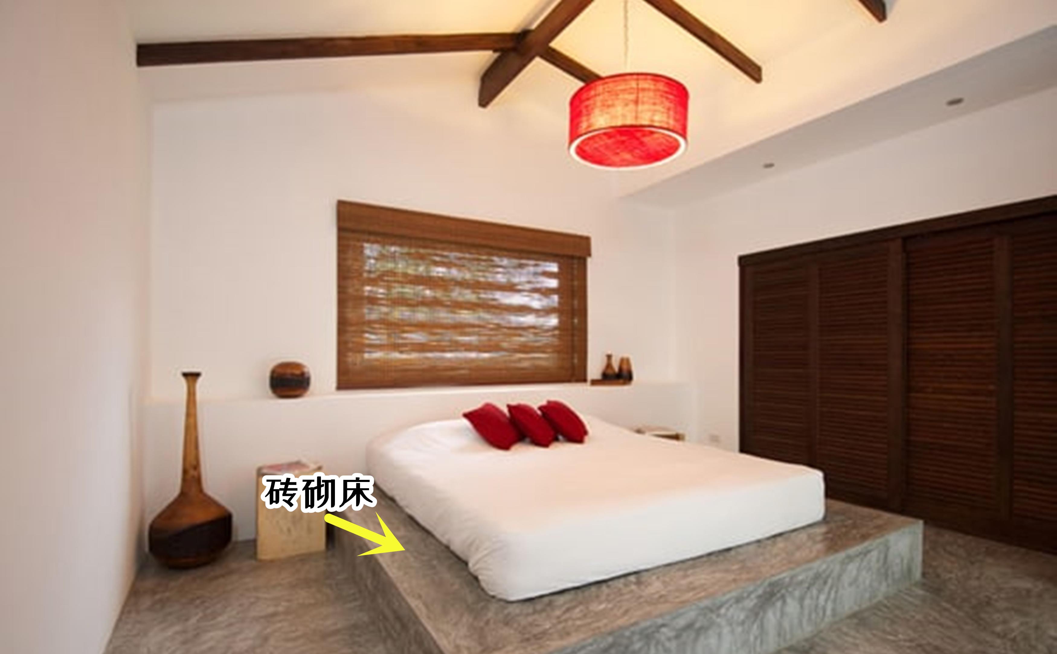 挑2担子红砖进卧室,和水泥砌床,算一算,比买的成品床便宜耐用
