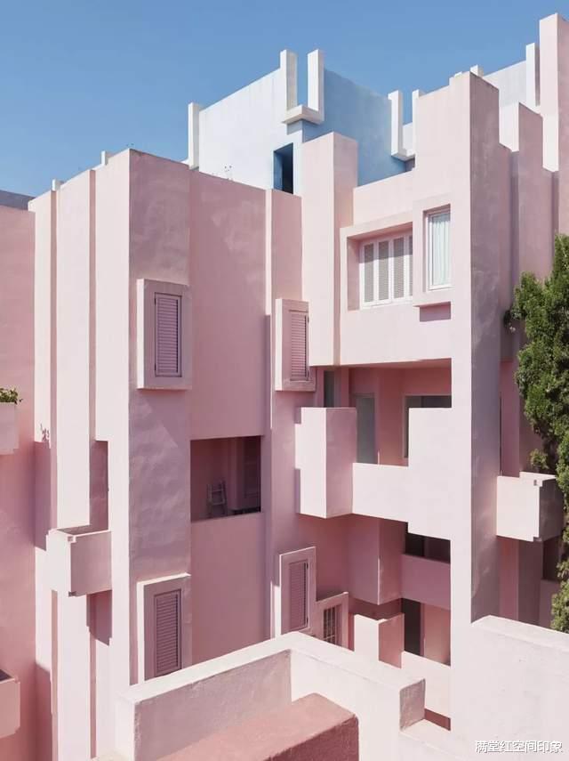 苗寨|梦境实现，建筑天才的天才之作——西班牙红墙公寓